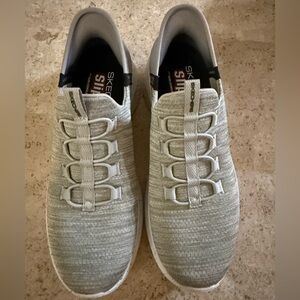 Men’s Light gray Slip-Ins Sketchers size 8.5